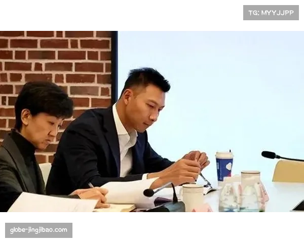 姚明出席男篮退役球员就业指导计划启动仪式助力职业转型